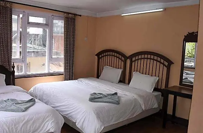 Hotel Family Peace House *