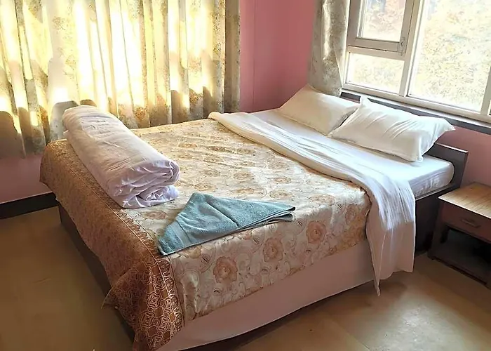 Family Peace House Hotel